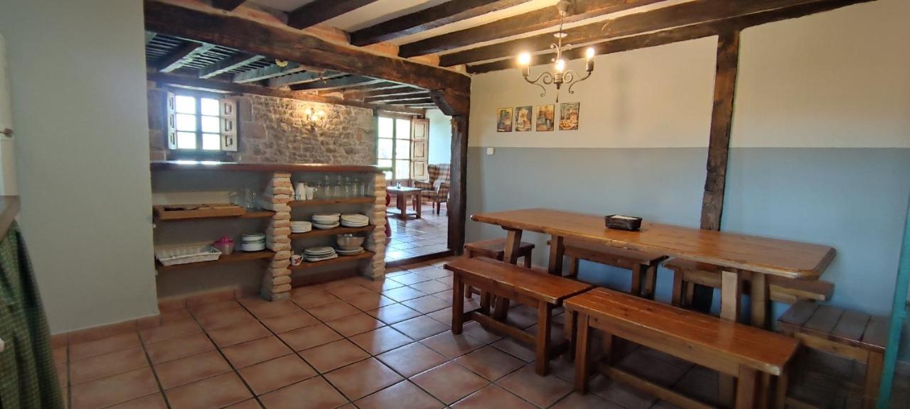 Casa rural La Toba I y II Bezana Exterior foto