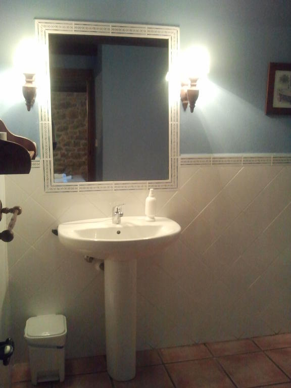 Casa rural La Toba I y II Bezana Habitación foto