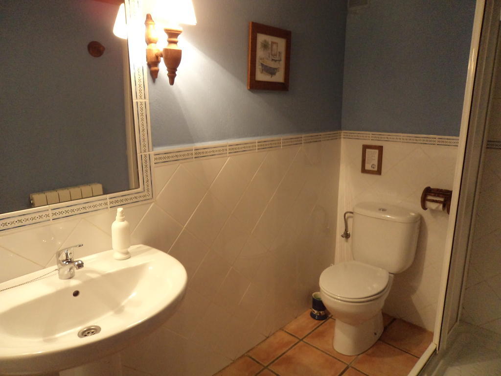 Casa rural La Toba I y II Bezana Habitación foto