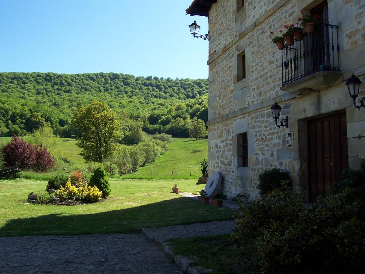 Casa rural La Toba I y II Bezana Exterior foto