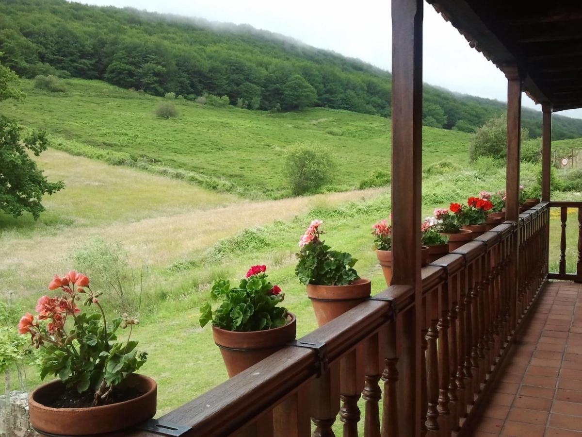 Casa rural La Toba I y II Bezana Exterior foto